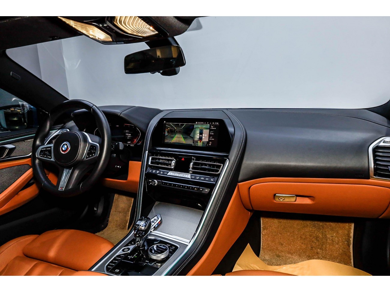 BMW 8 2022