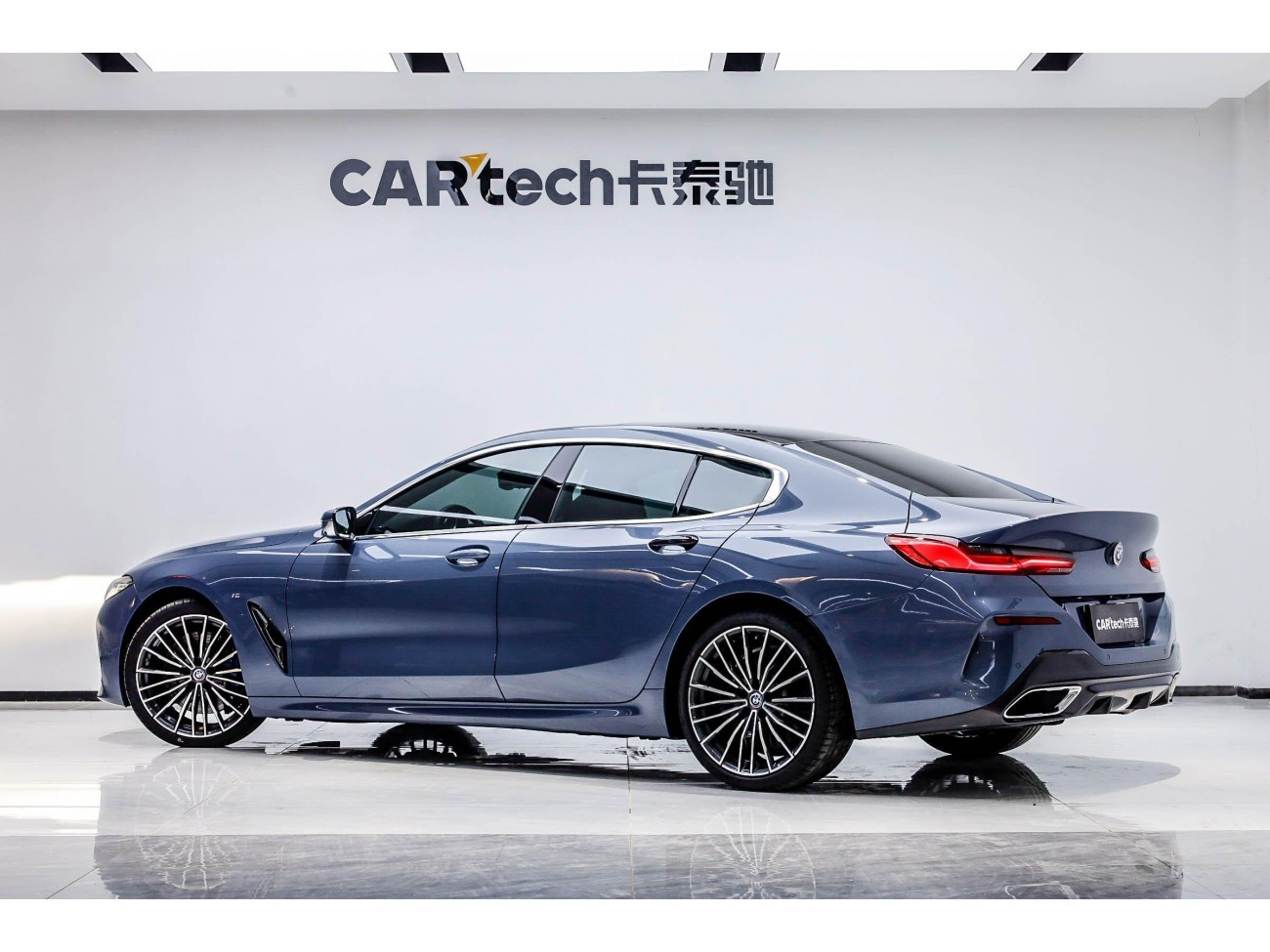 BMW 8 2022