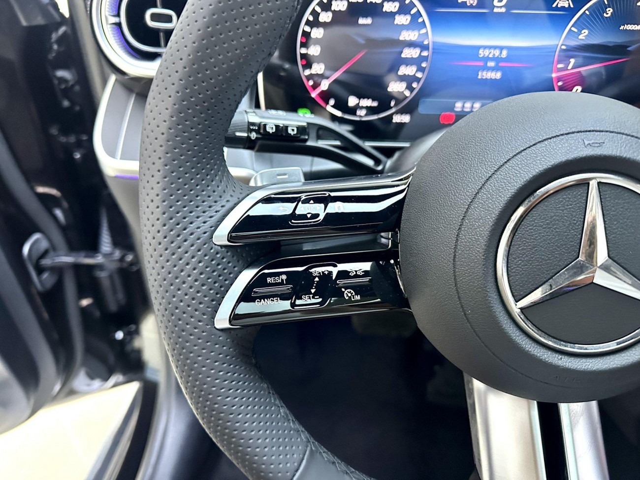 Mercedes-Benz GLC 300 L 2025