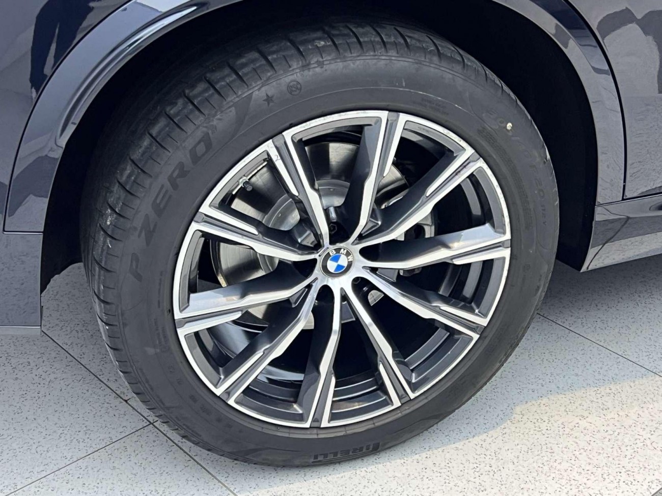 BMW X5 2023