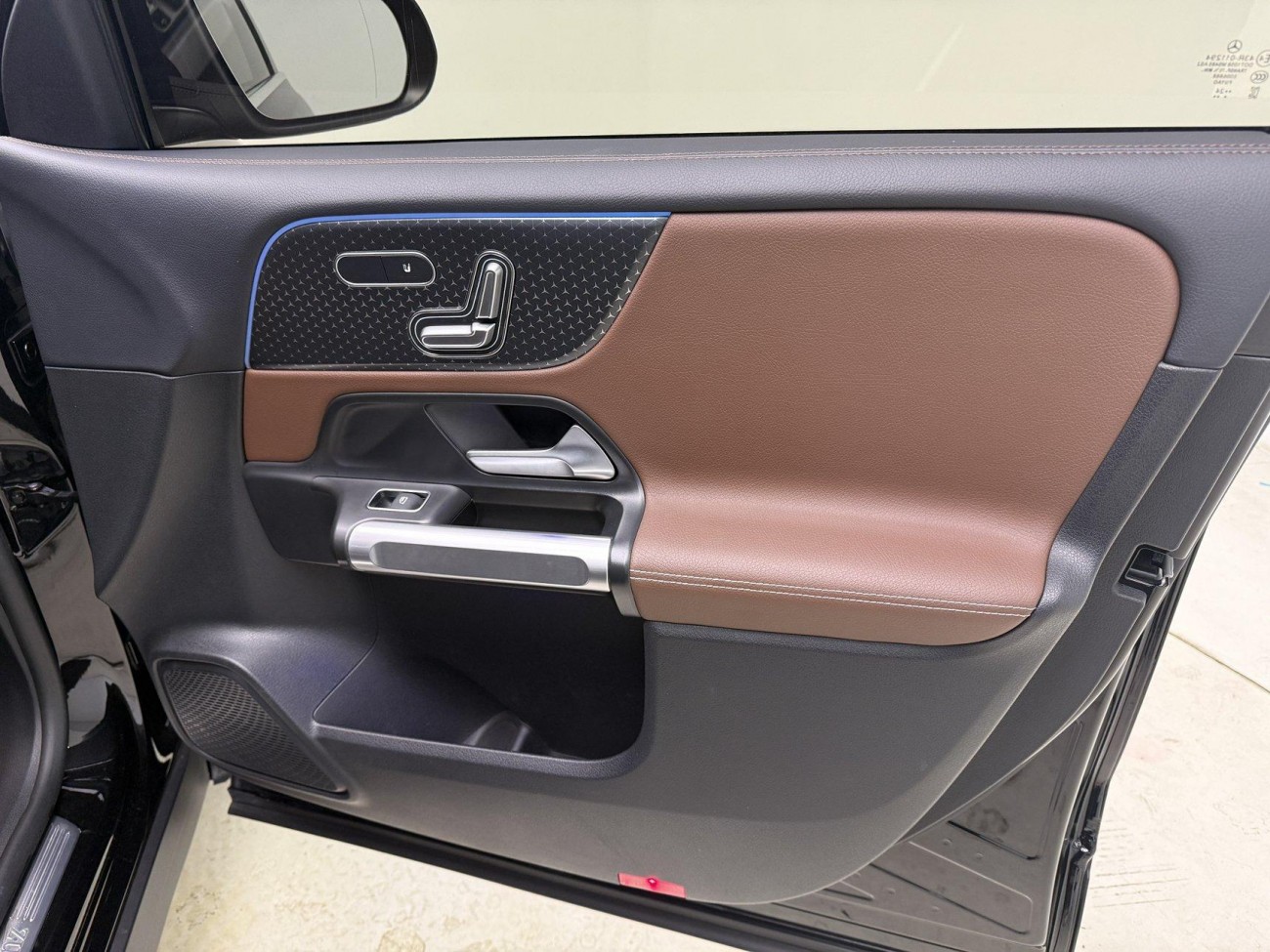 Mercedes-Benz GLB 2024