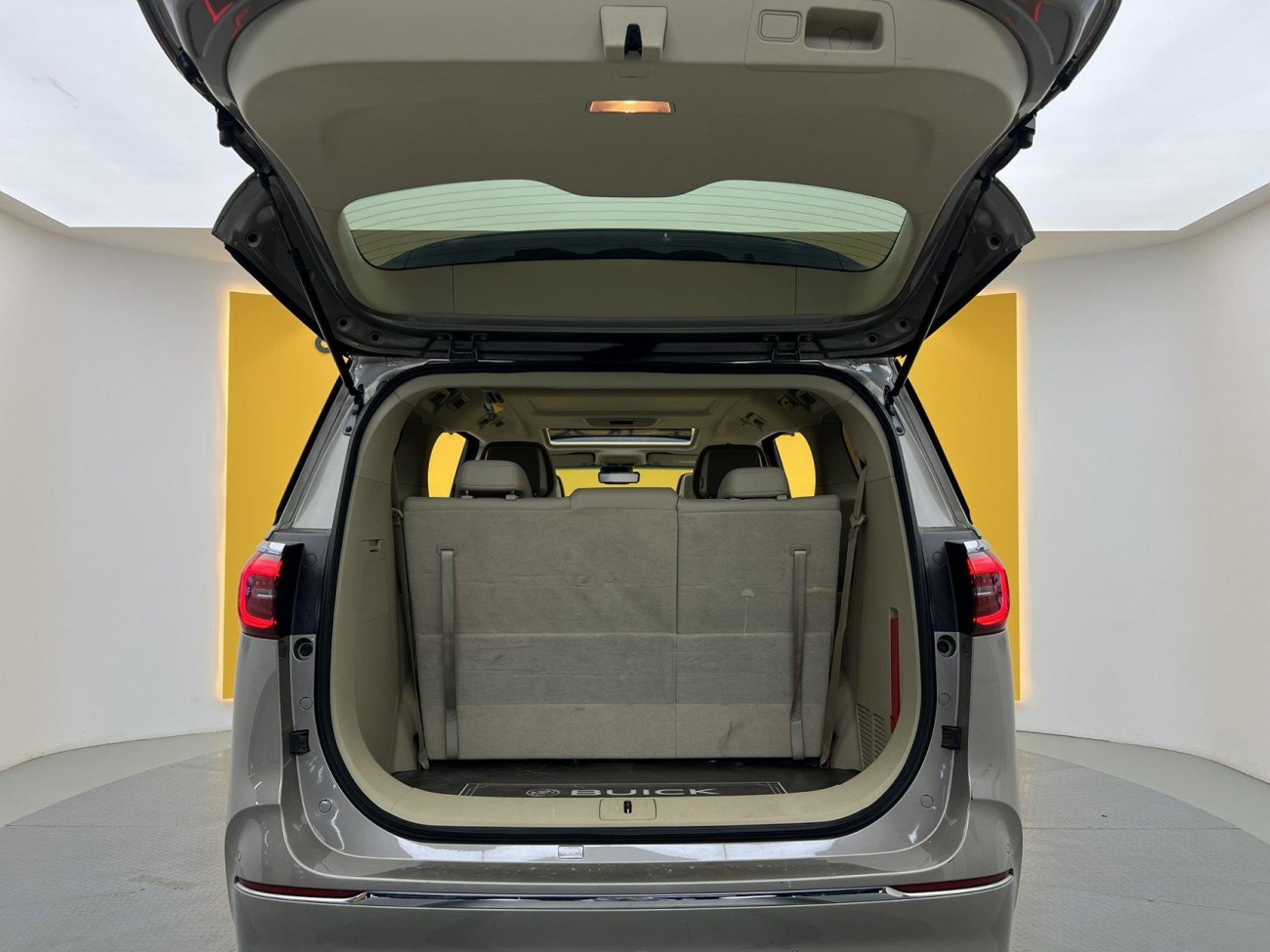 Buick GL8 2024