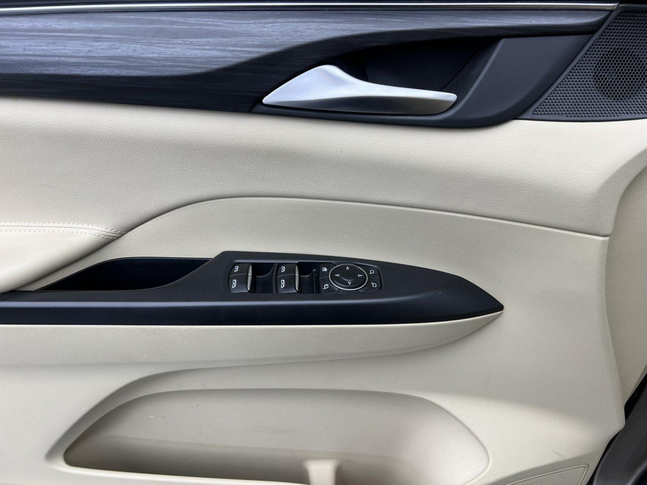 Buick GL8 2024