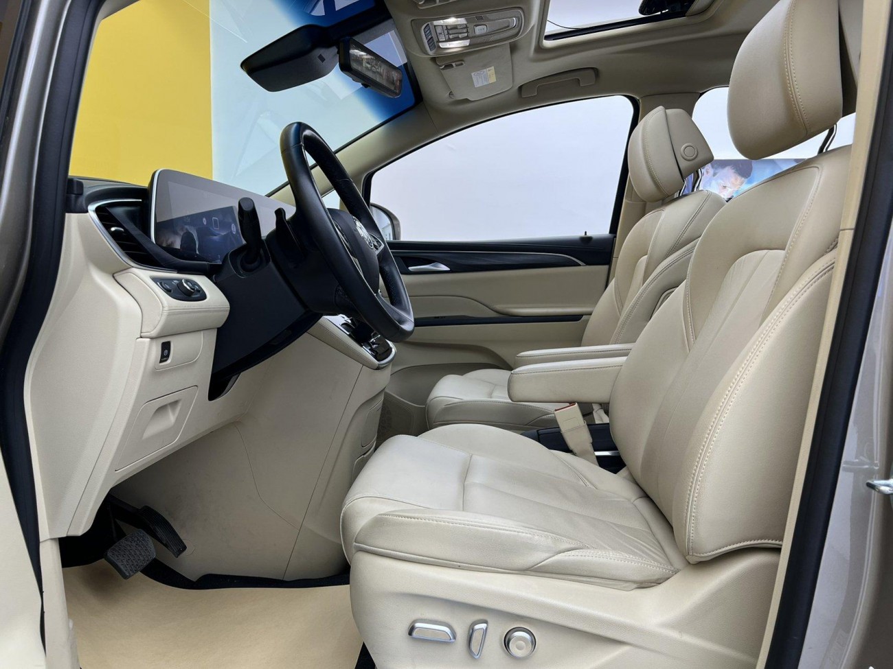 Buick GL8 2024