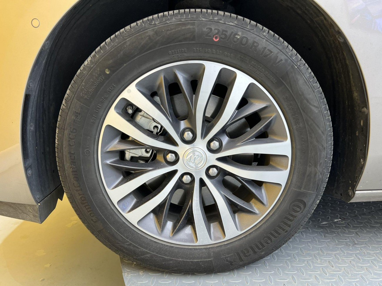 Buick GL8 2024