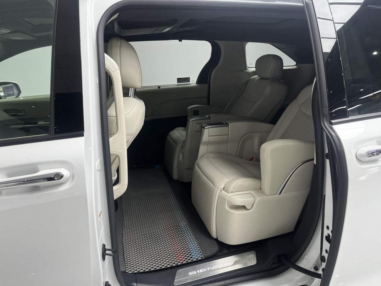 Toyota Sienna 2024