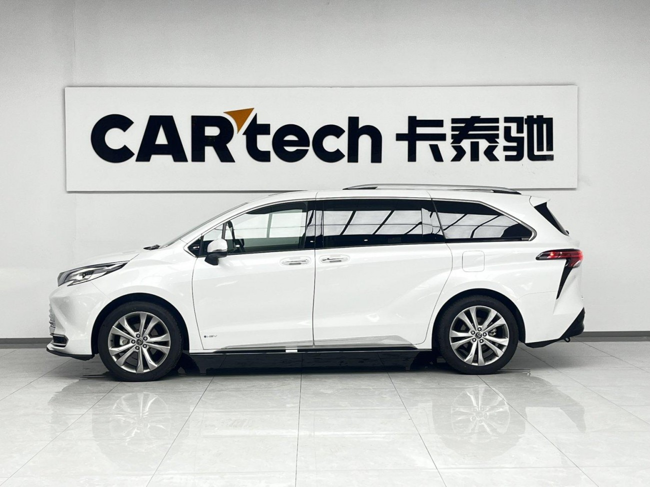 Toyota Sienna 2024
