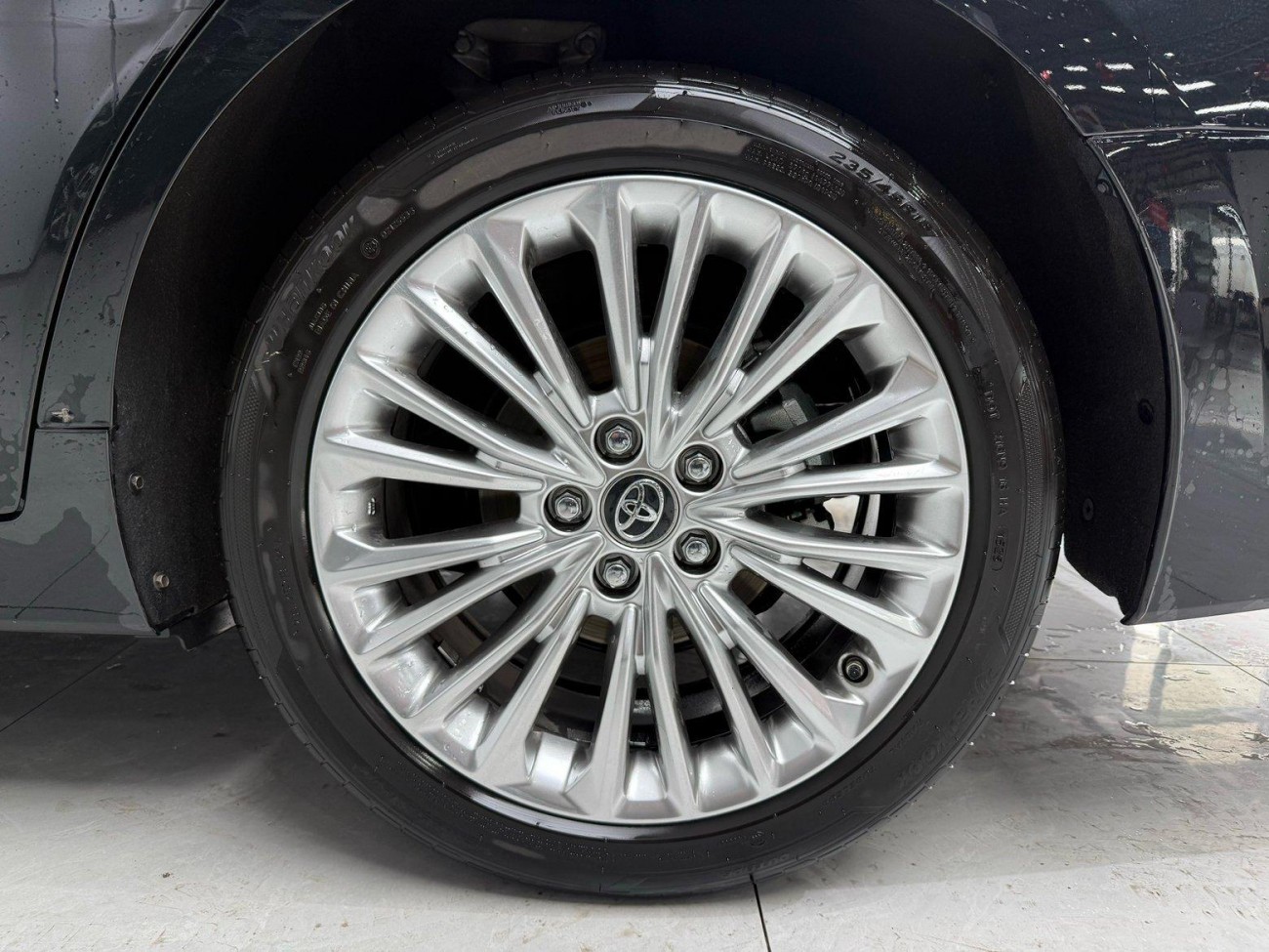 Toyota Avalon 2022
