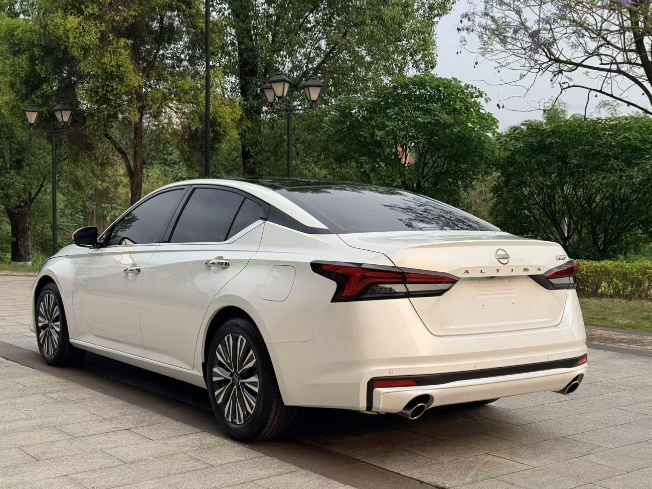 Nissan Teana 2025