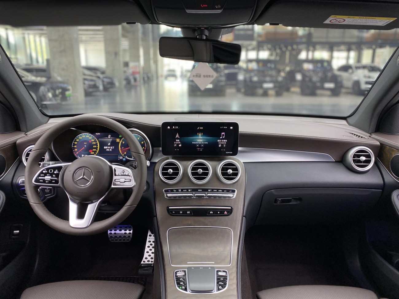 Mercedes-Benz GLC 260 L 2020