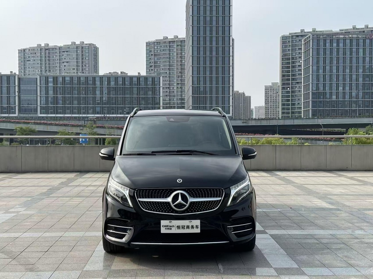 Mercedes-Benz V 2022