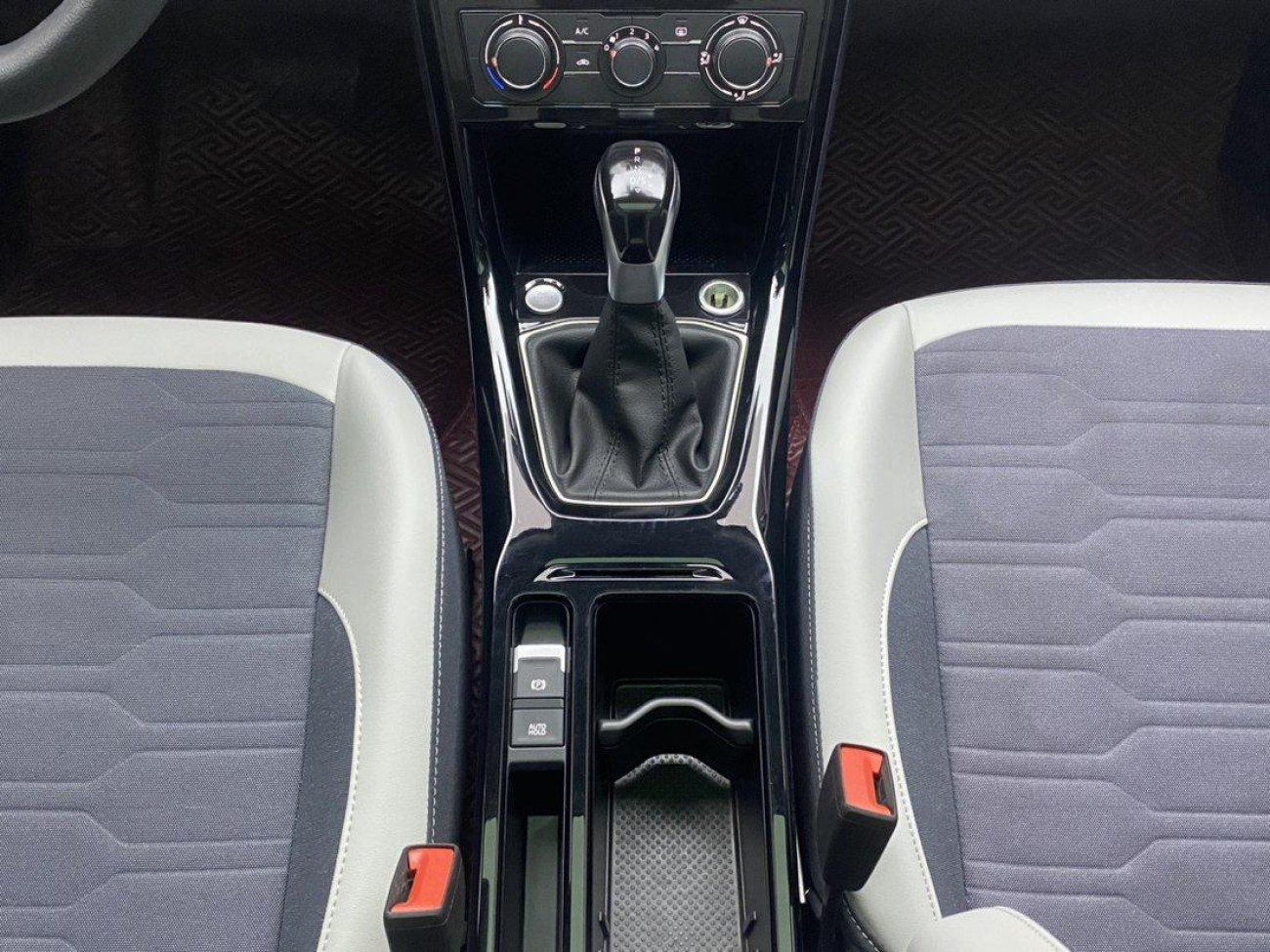 Volkswagen Tharu 2024