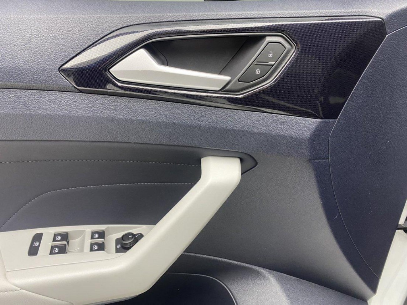 Volkswagen Tharu 2024