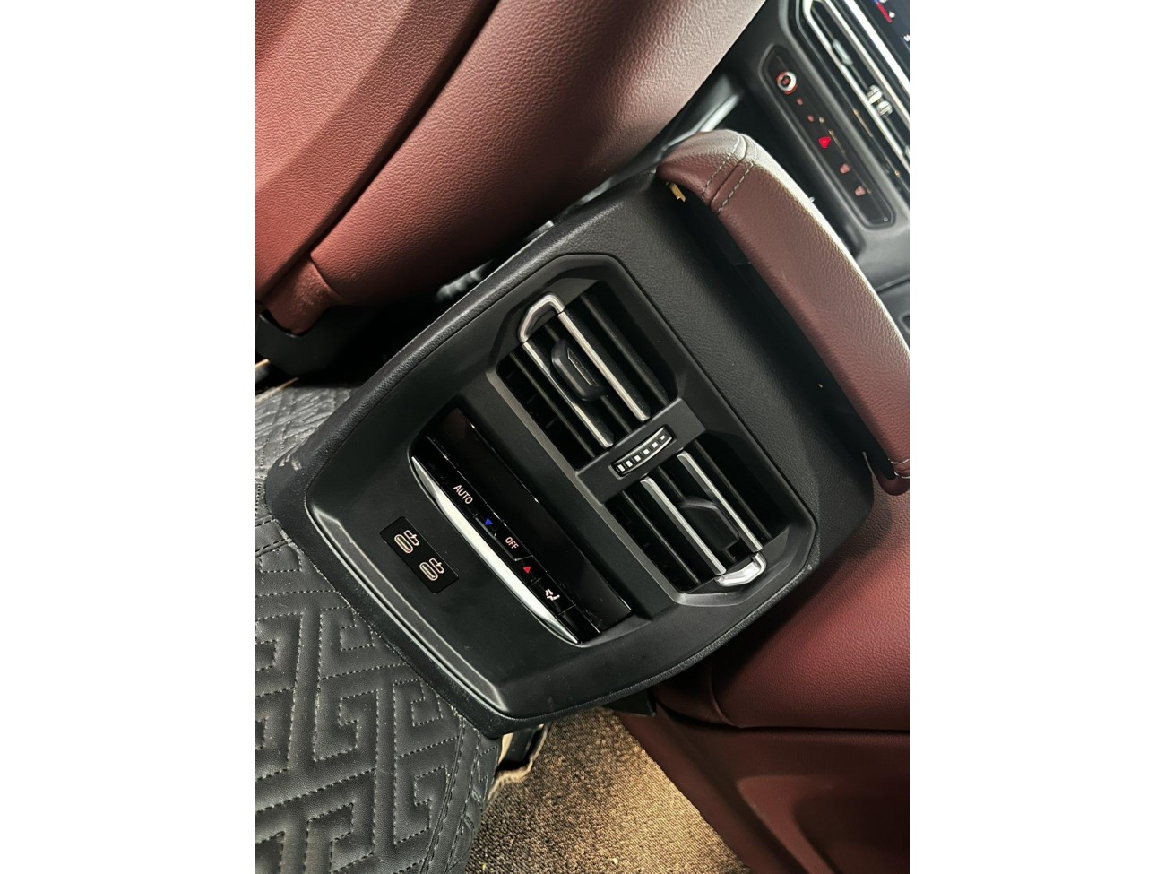 BMW i3 2024