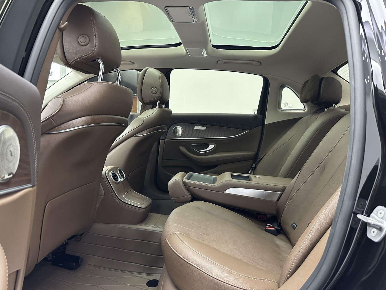 Mercedes-Benz E 300 L 2023