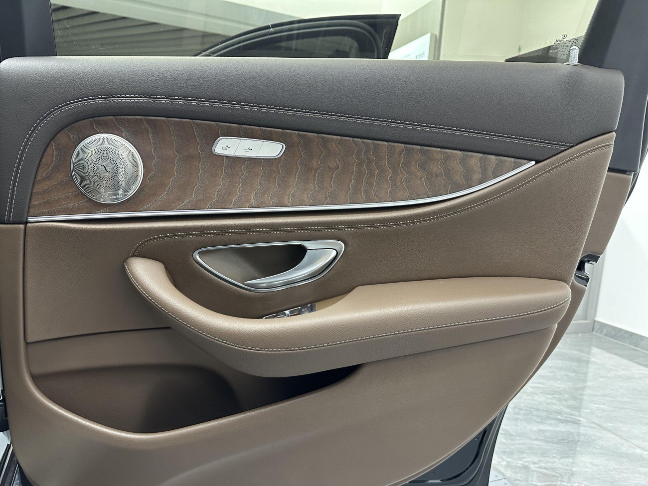 Mercedes-Benz E 300 L 2023