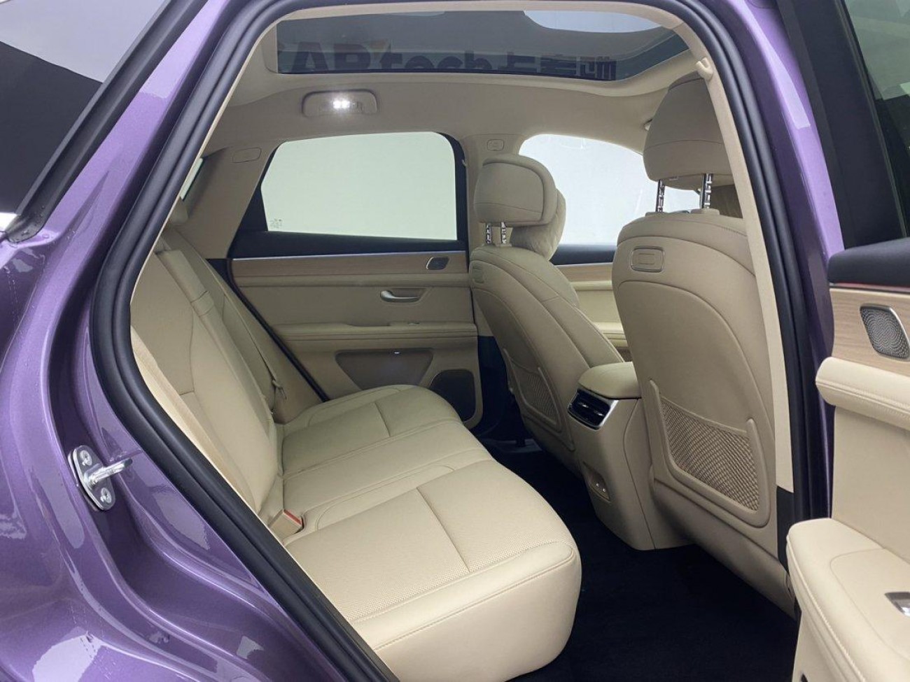 AITO M5 2025