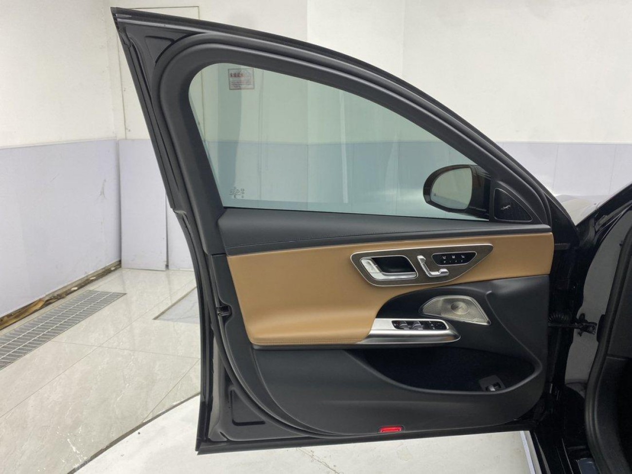 Mercedes-Benz E 300 L 2024