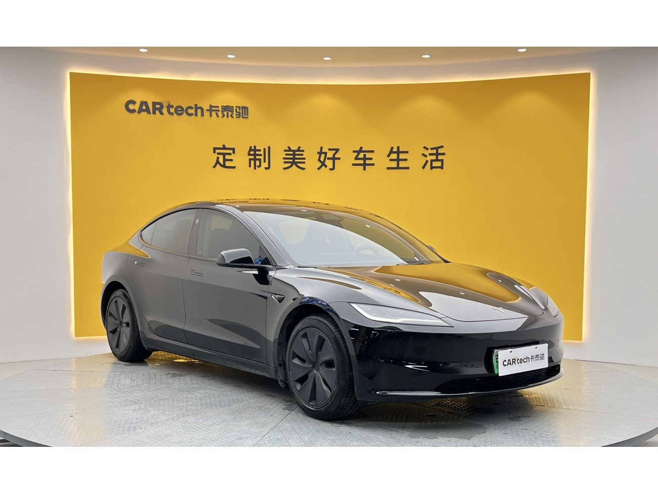 Tesla Model 3 2024