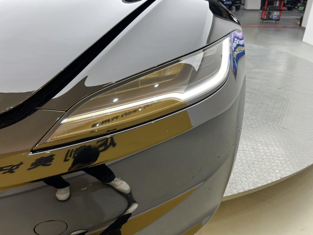 Tesla Model 3 2024