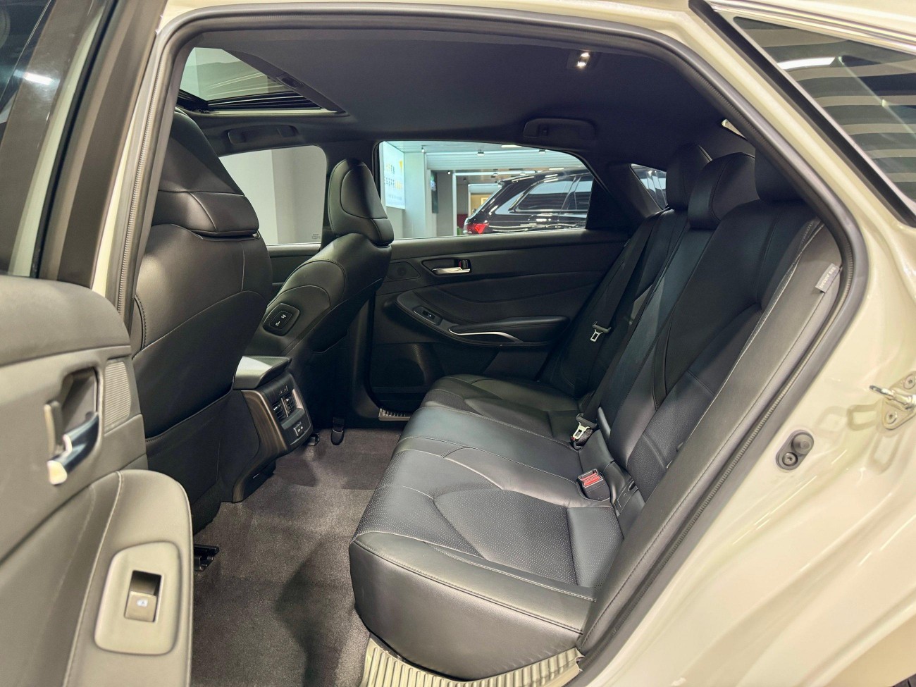 Toyota Avalon 2023