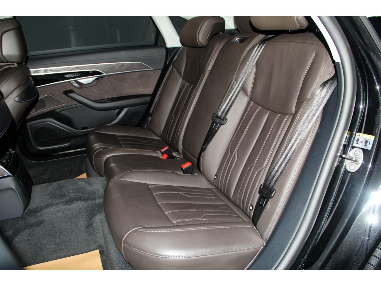 Audi A8L 45 TFSI 2024