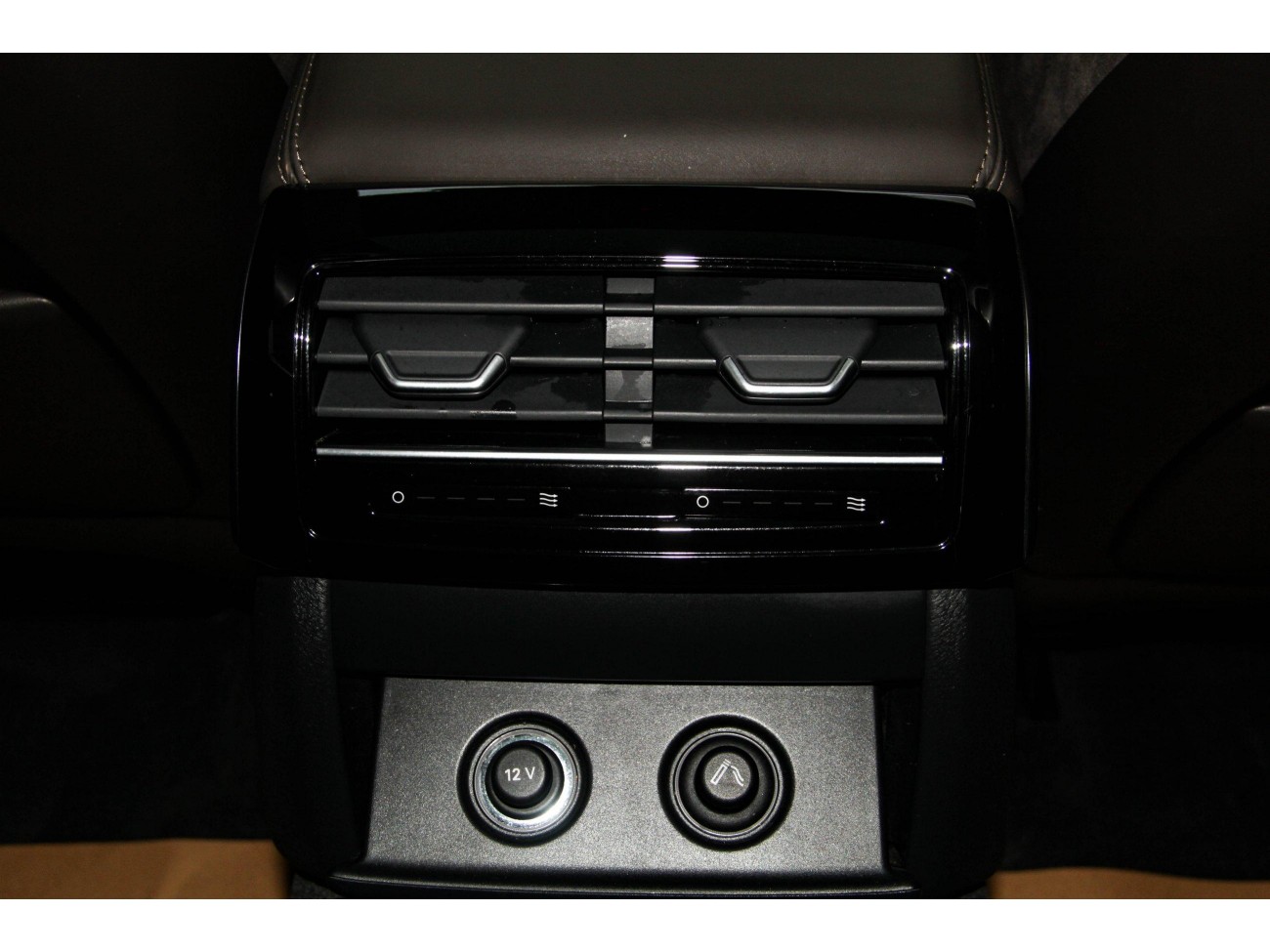 Audi A8L 45 TFSI 2024