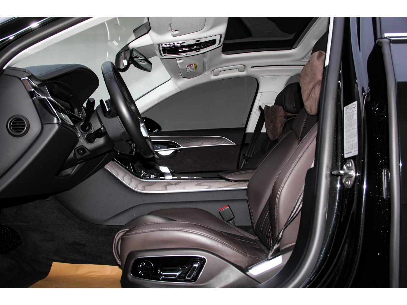 Audi A8L 45 TFSI 2024