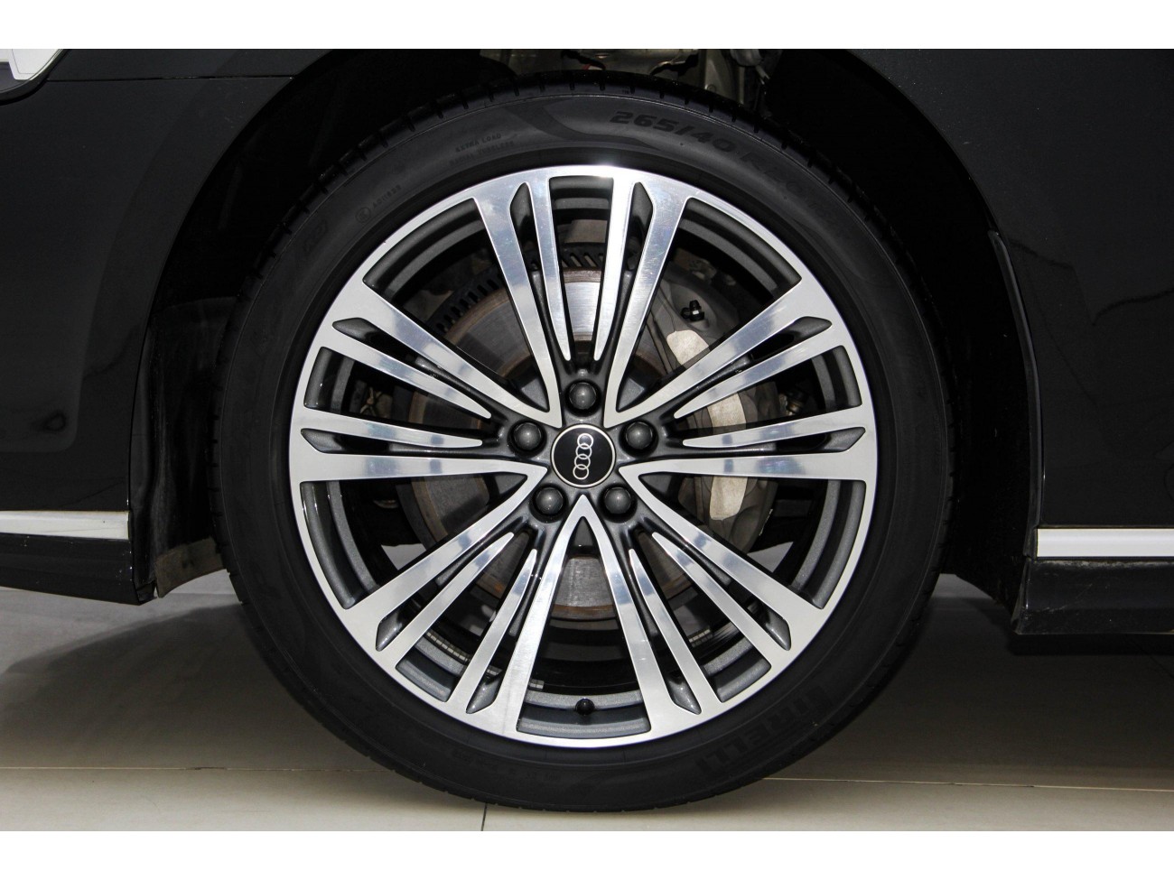 Audi A8L 45 TFSI 2024