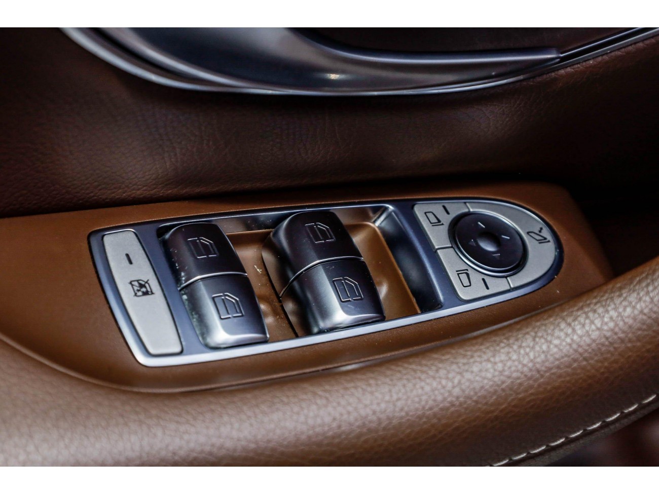 Mercedes-Benz E 300 L 2022