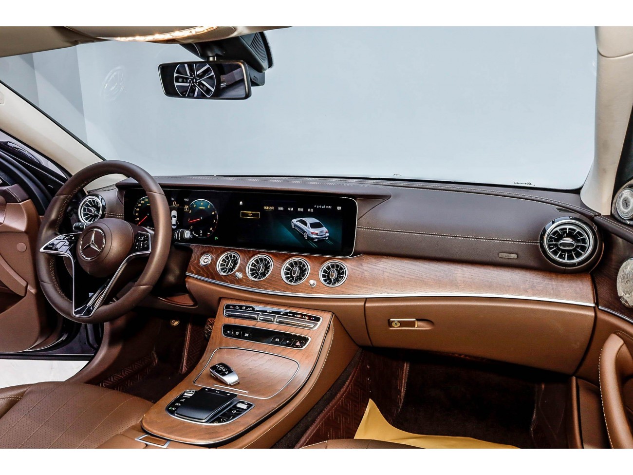 Mercedes-Benz E 300 L 2022