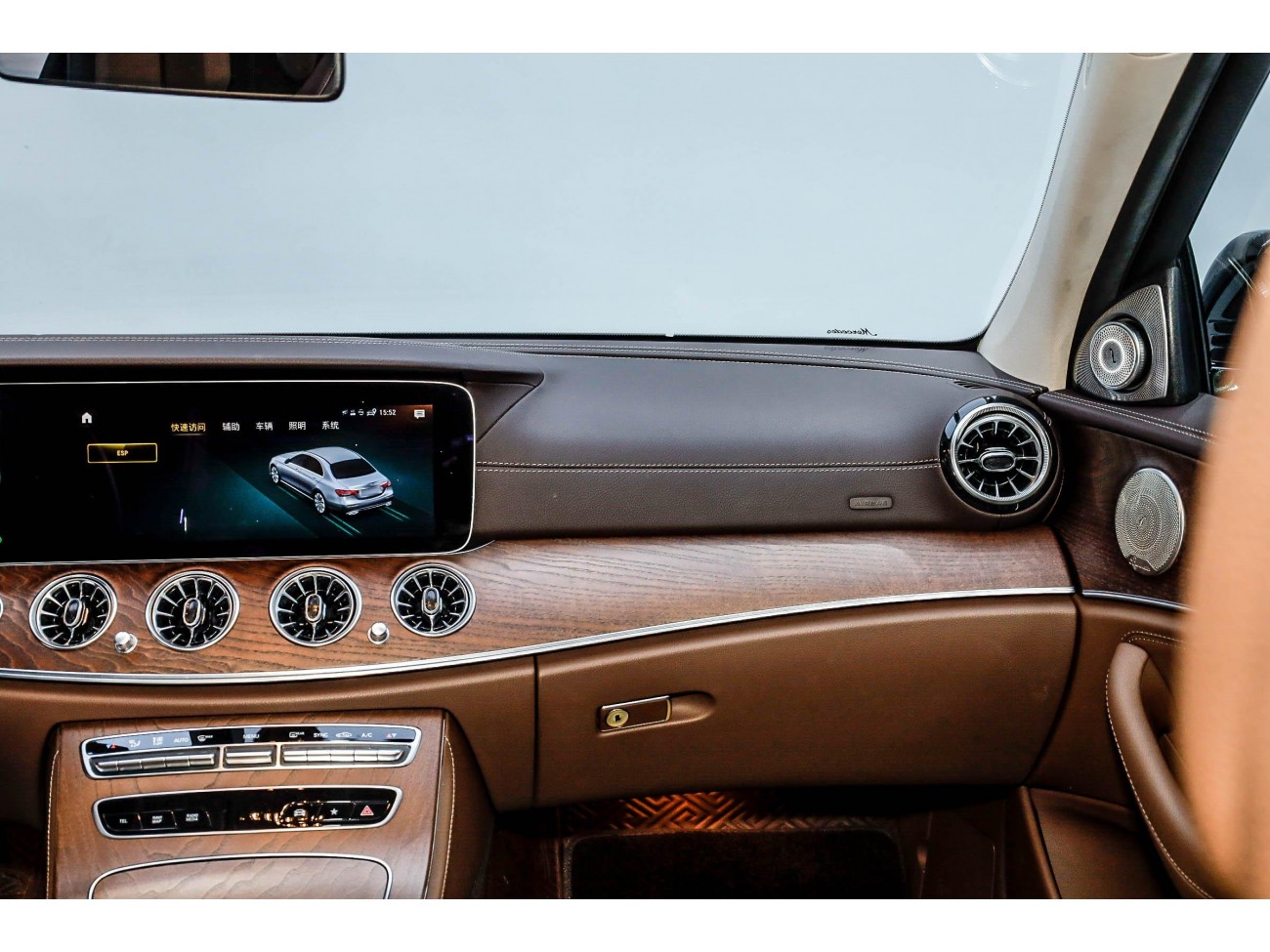 Mercedes-Benz E 300 L 2022