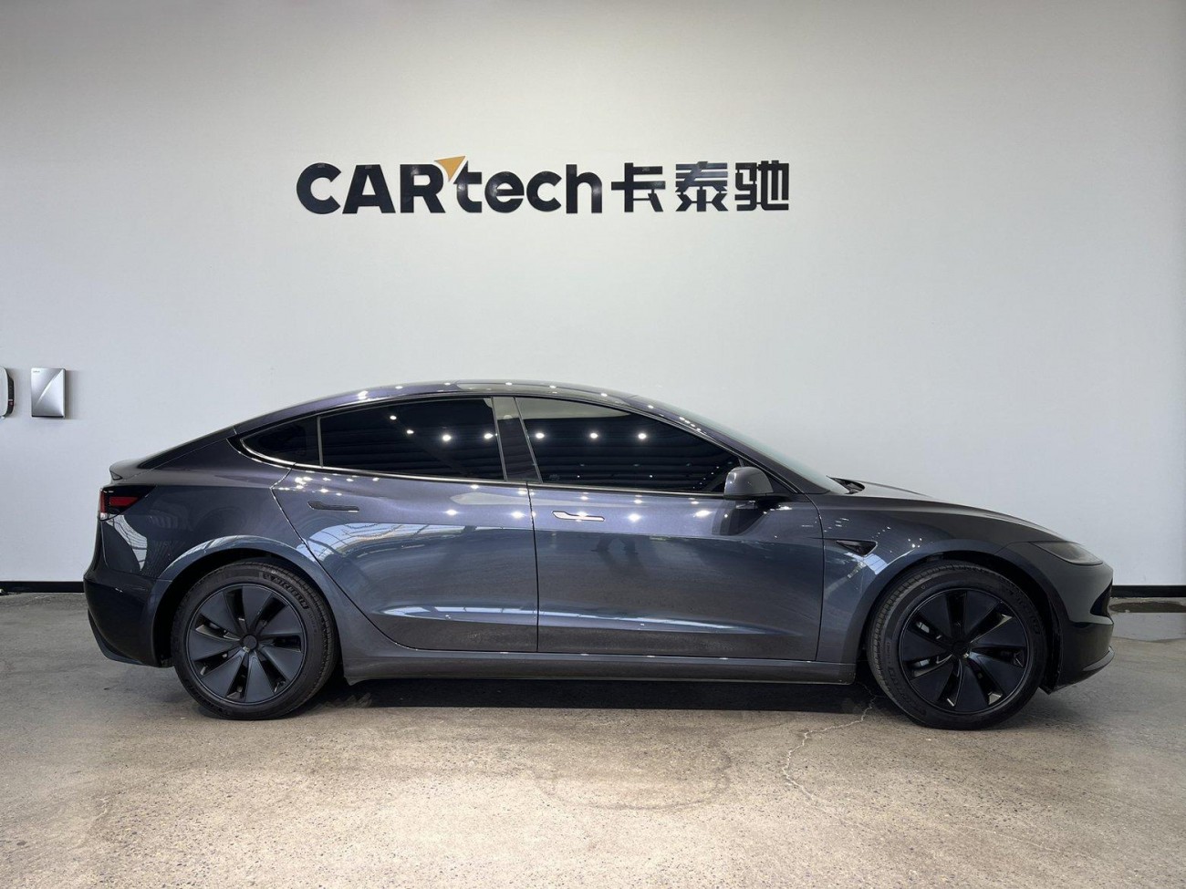 Tesla Model 3 2025