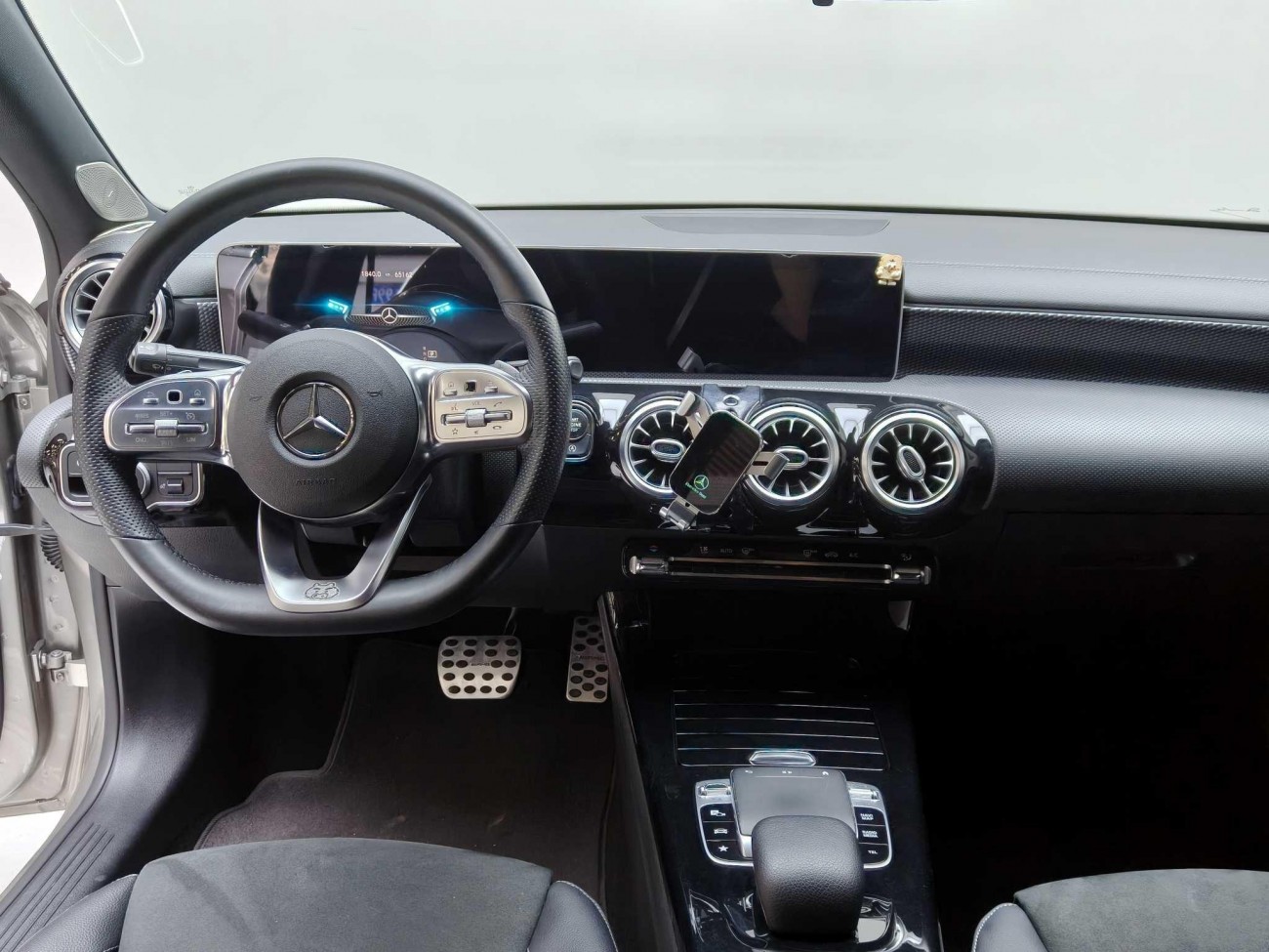 Mercedes-Benz A 200 L 2020
