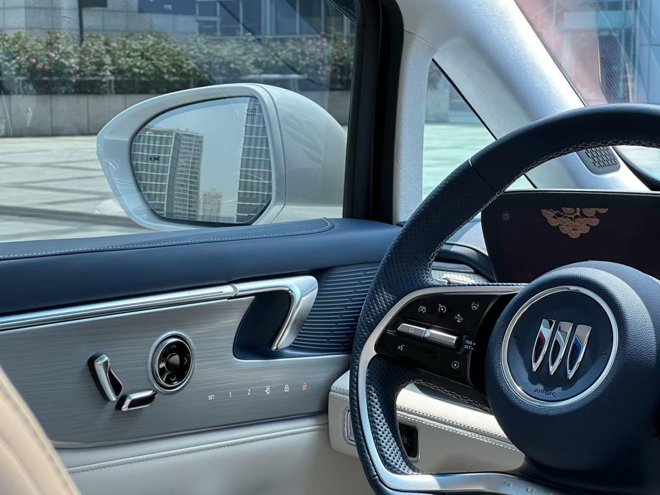 Buick GL8 2024