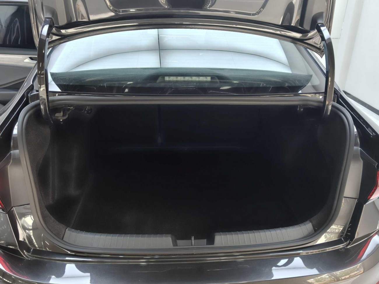 Volkswagen Sagitar 2025