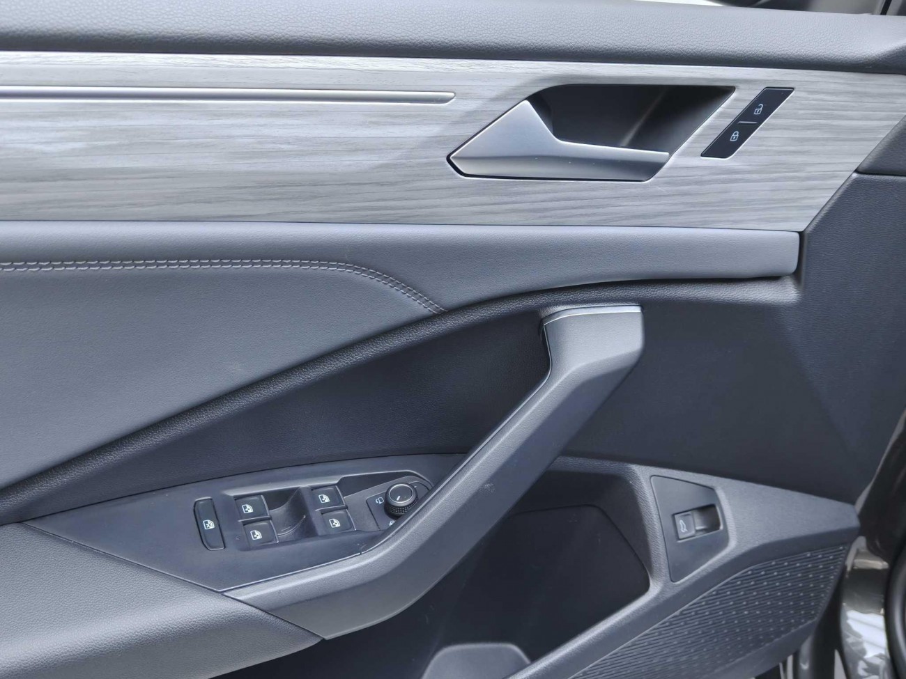 Volkswagen Sagitar 2025