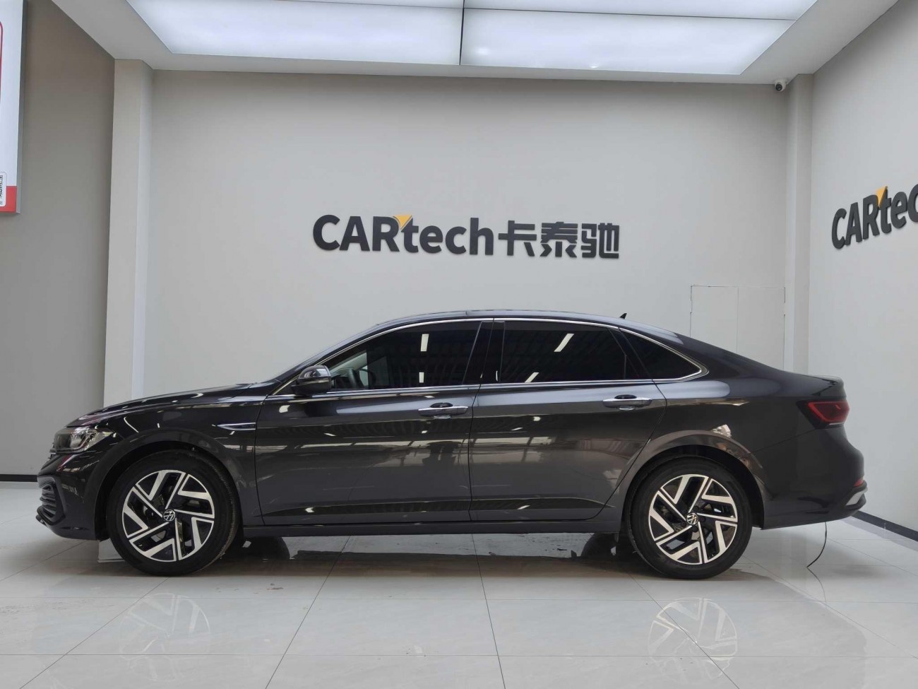 Volkswagen Sagitar 2025