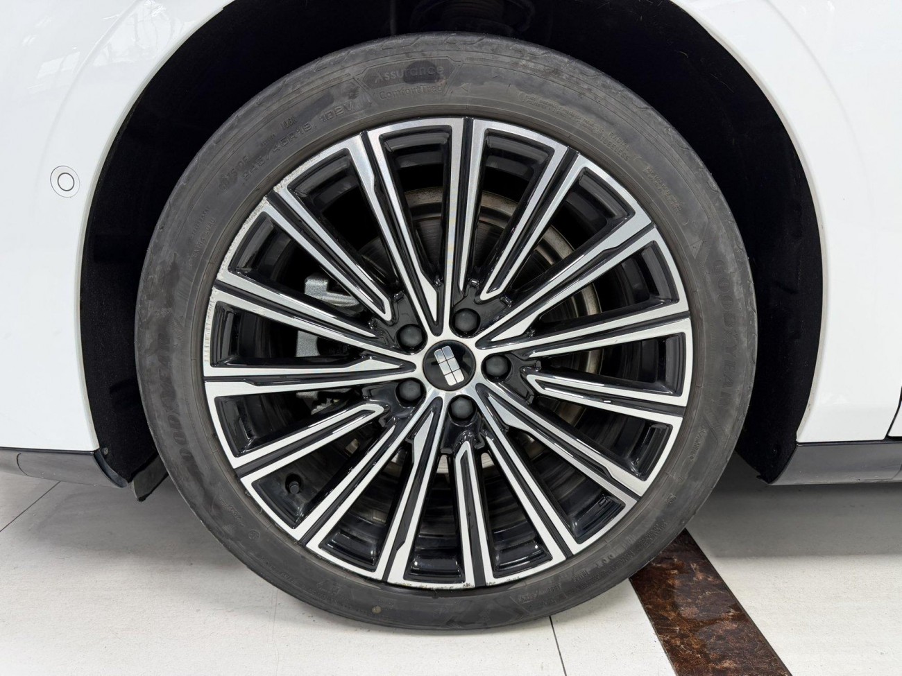Geely Galaxy 8 2025