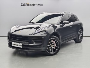 Porsche Macan 2022