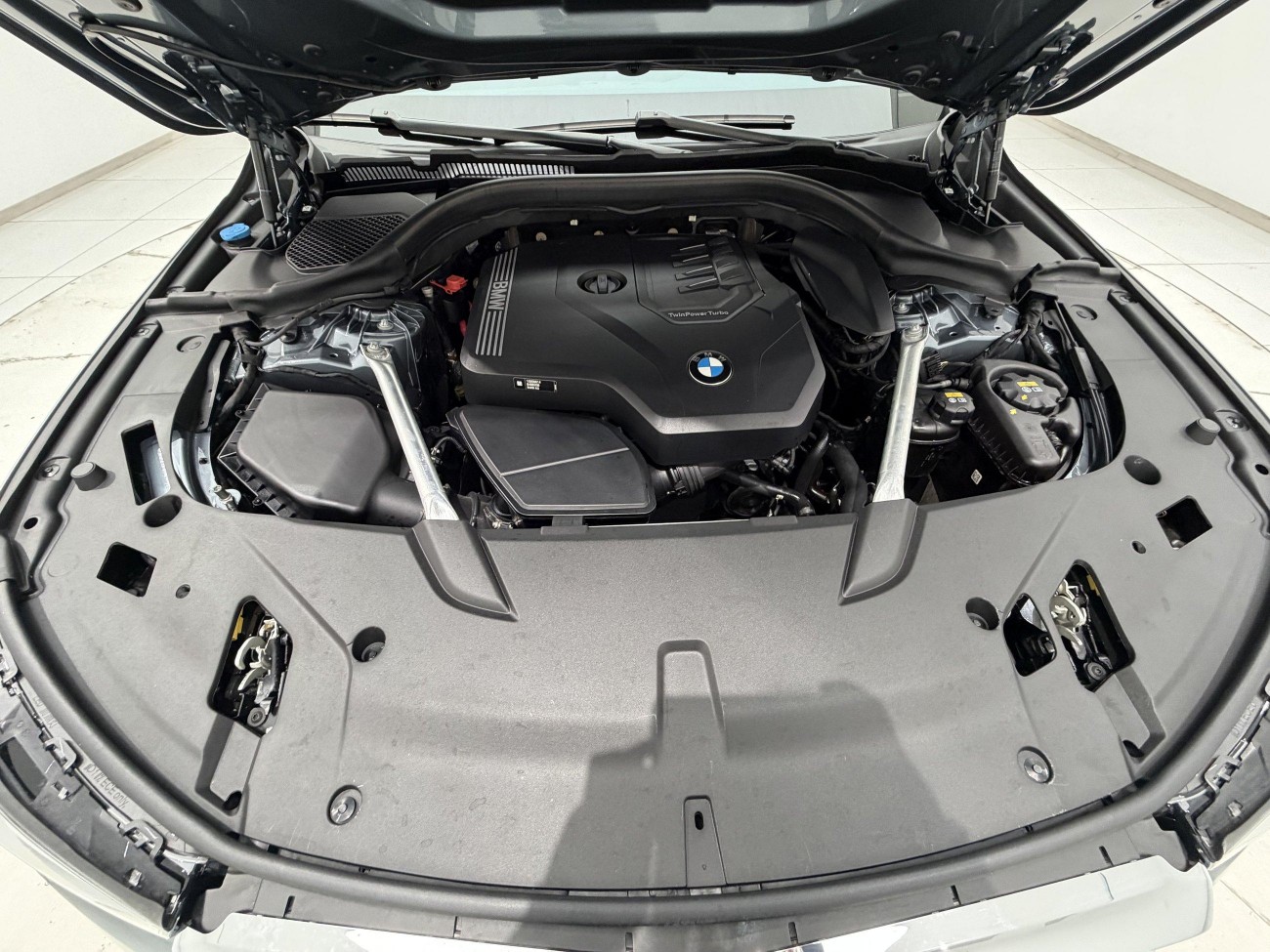 BMW 6GT 2022