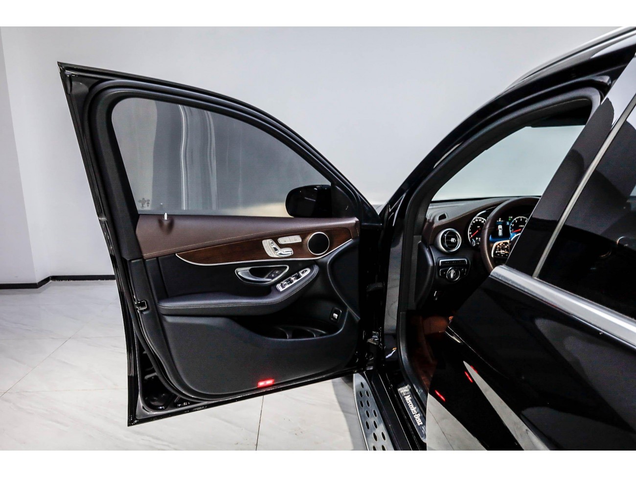 Mercedes-Benz GLC 300 L 2023