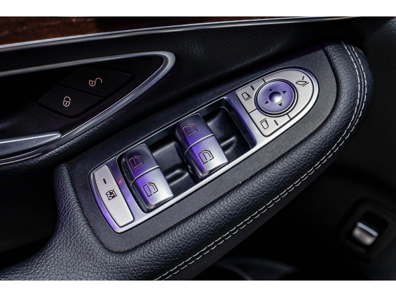 Mercedes-Benz GLC 300 L 2023