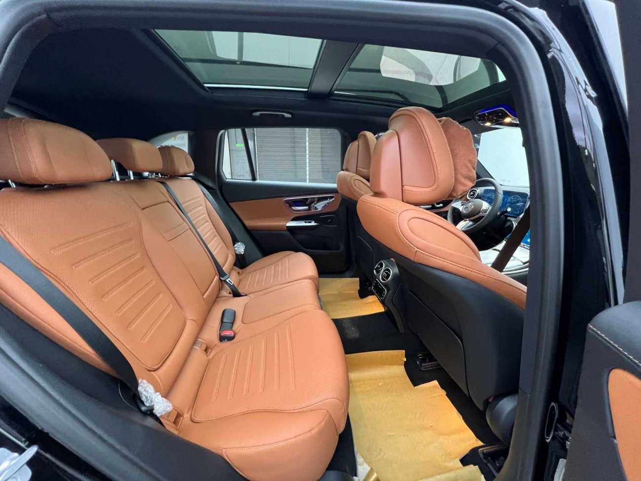 Mercedes-Benz GLC 260 L 2026