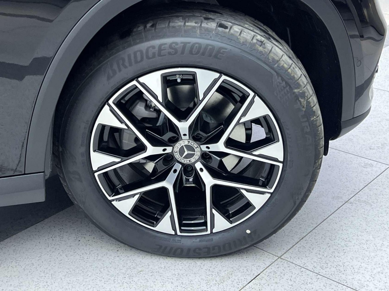 Mercedes-Benz GLC 260 L 2026
