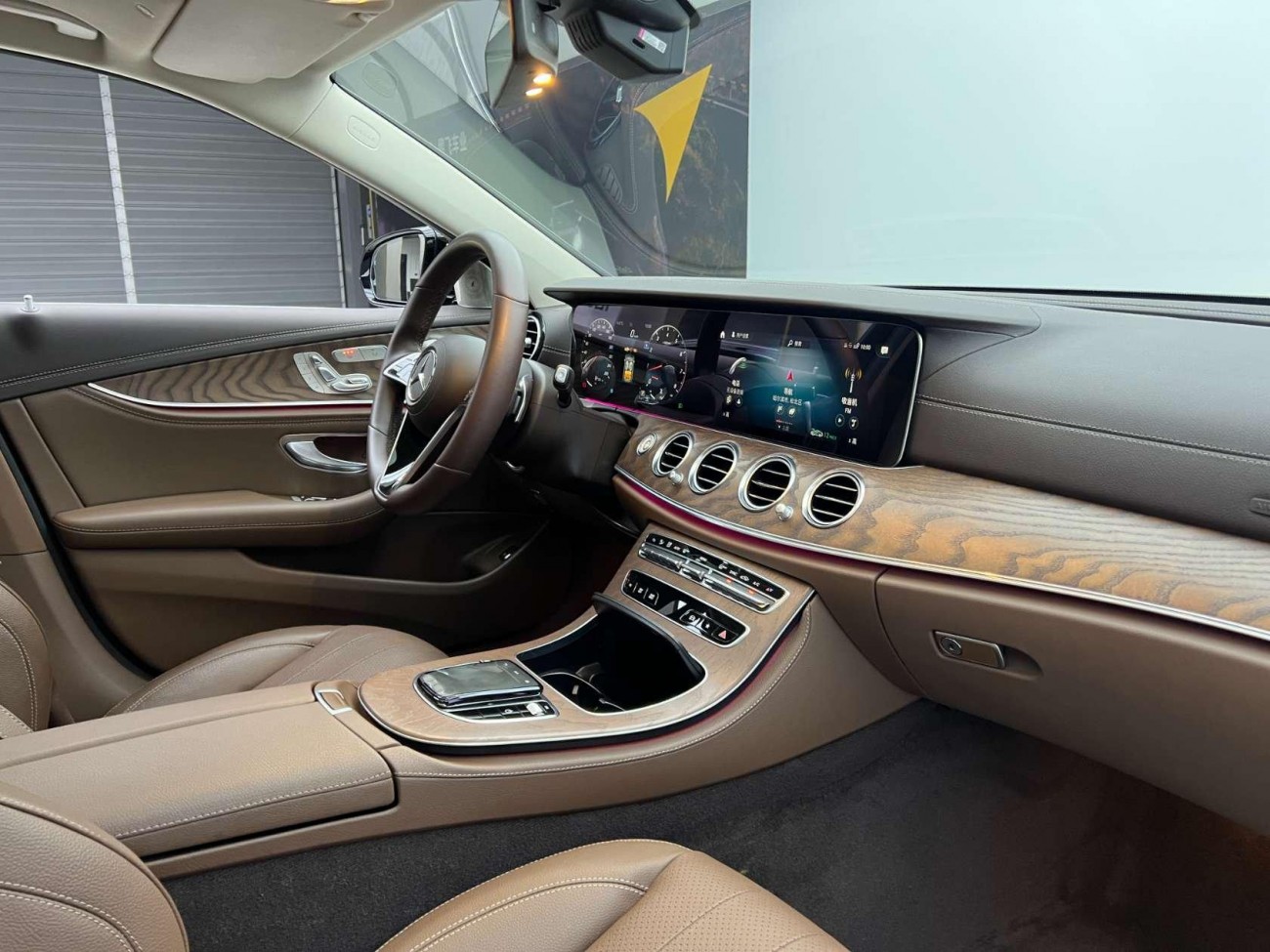 Mercedes-Benz E 300 L 2022