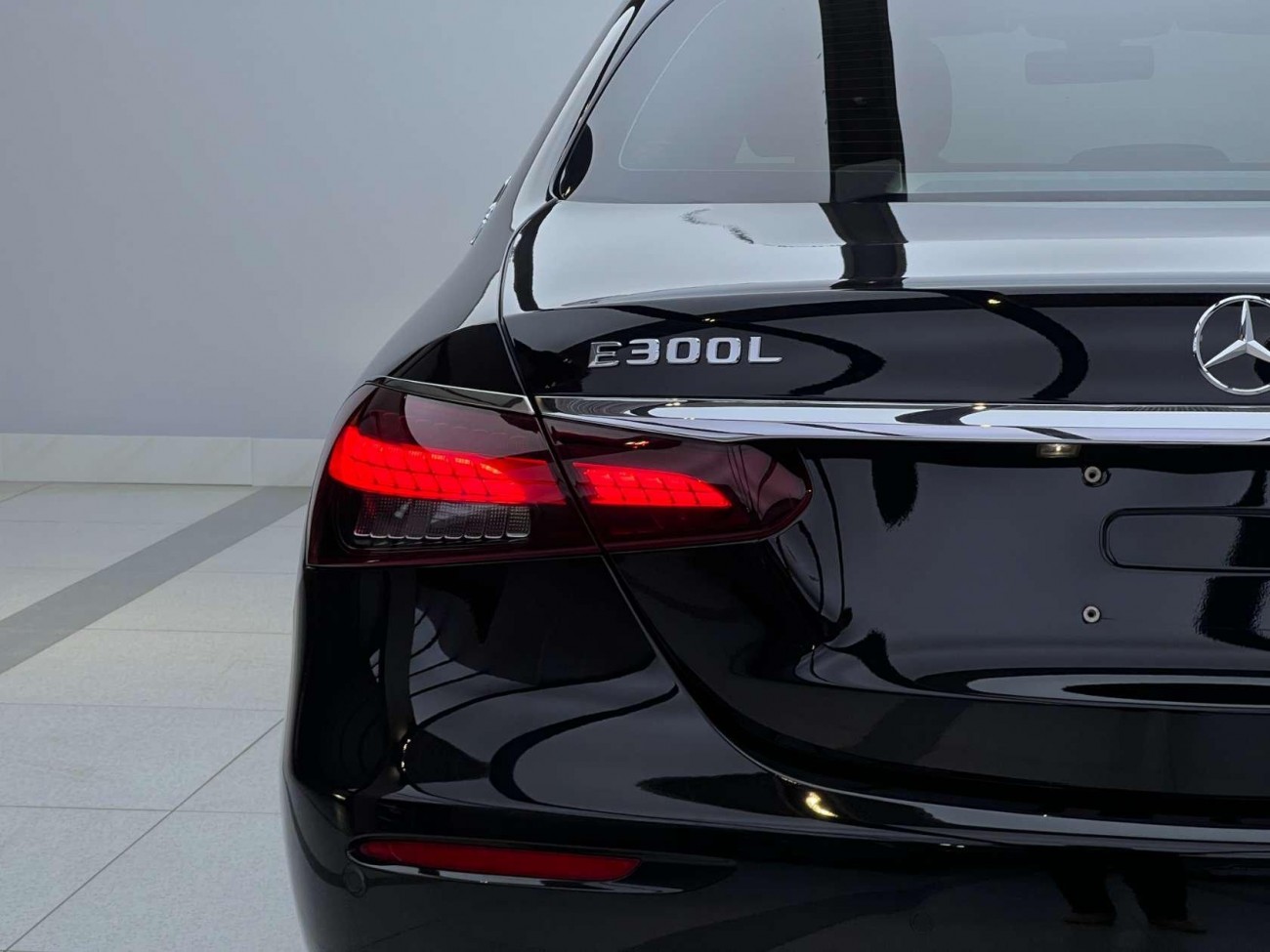 Mercedes-Benz E 300 L 2022