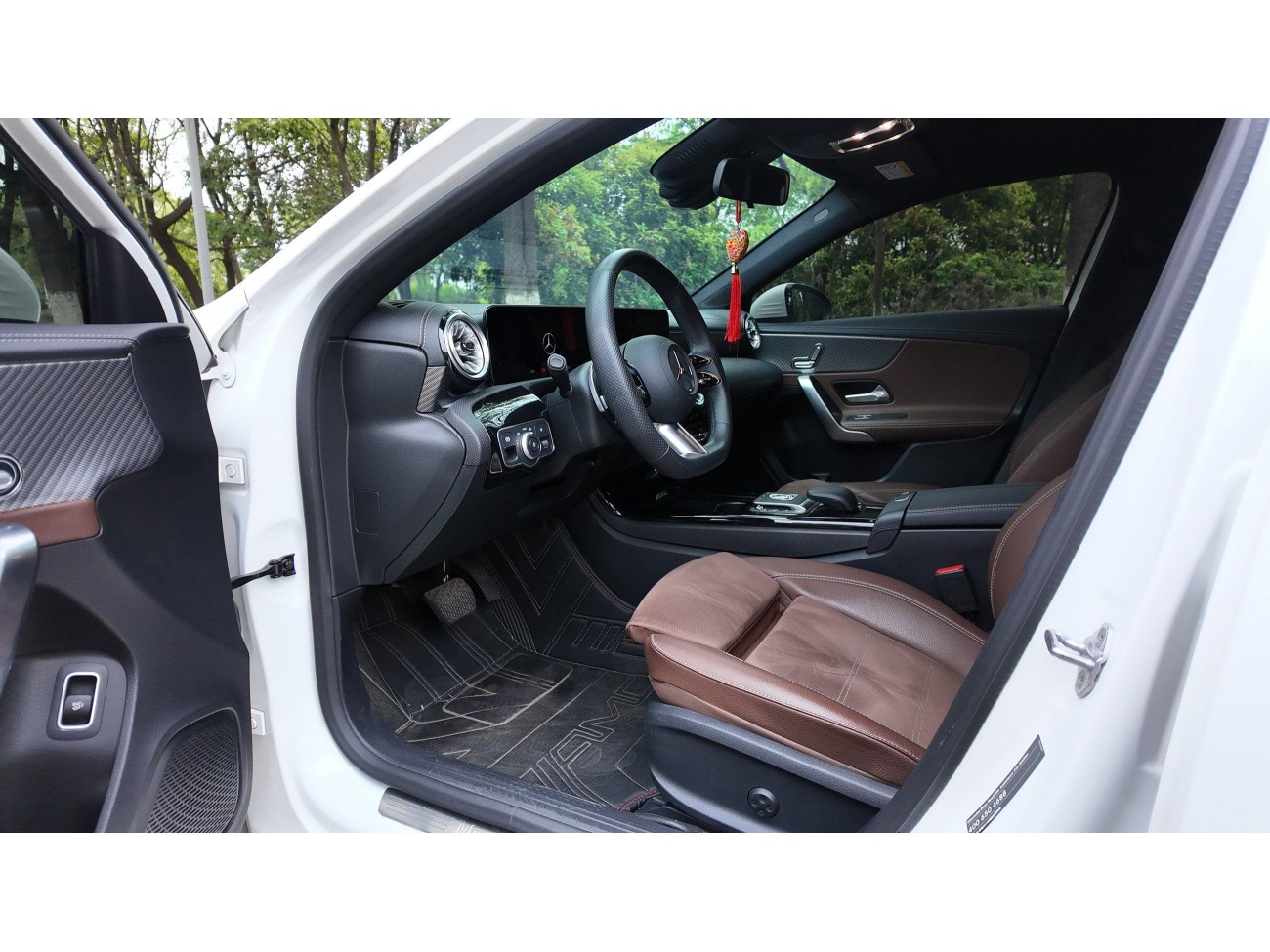 Mercedes-Benz A 200 L 2023