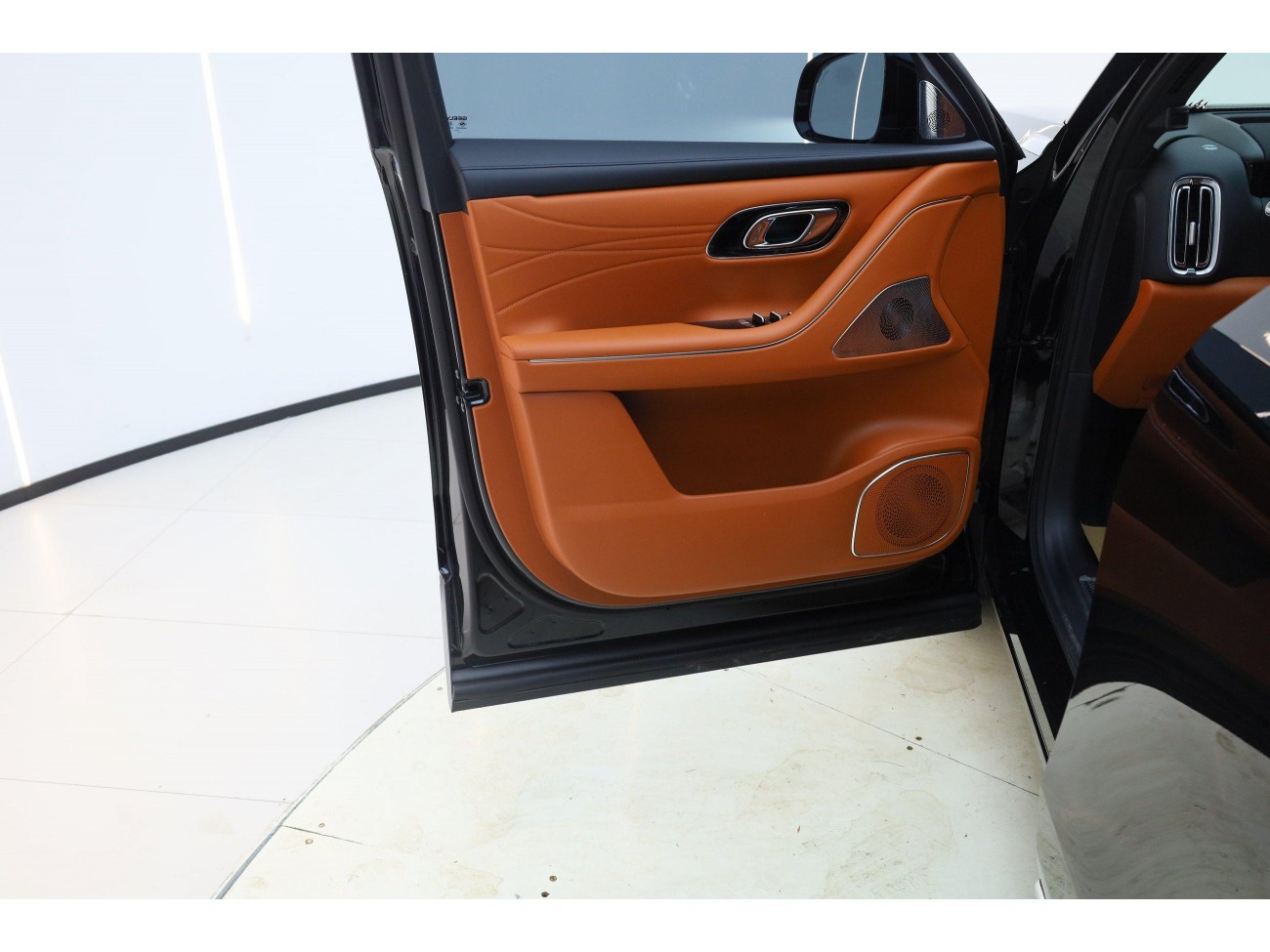 Geely Galaxy M9 2025