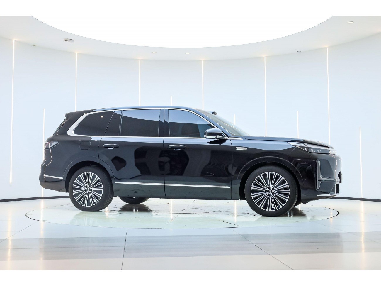 Geely Galaxy M9 2025